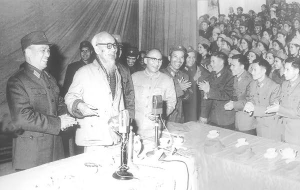 Bác Hồ chúc mừng năm mới Kỷ Dậu 1969