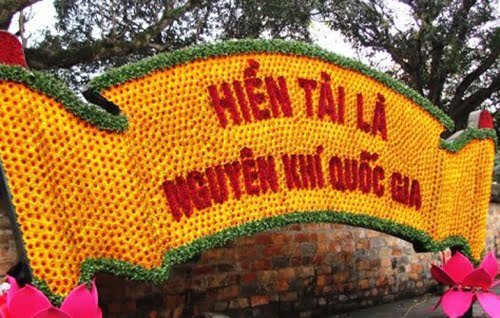 hien20tai20la20nguyen20khi-1