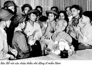 Mong Bác Hồ vào Nam