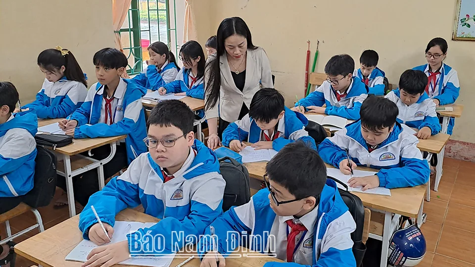 co-nhan-1